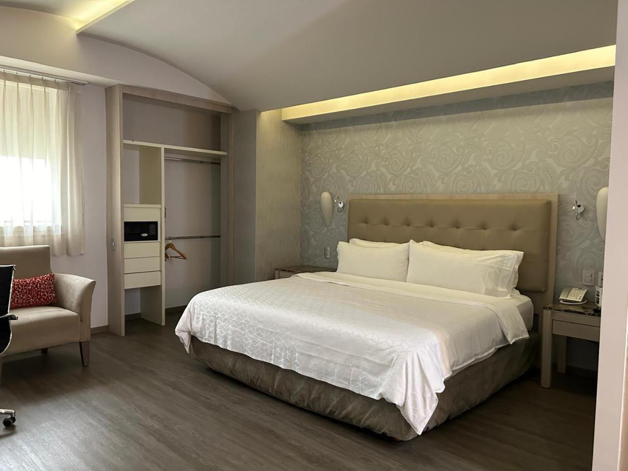 Holiday Inn Express Mexico- Toreo By Ihg Kültér fotó